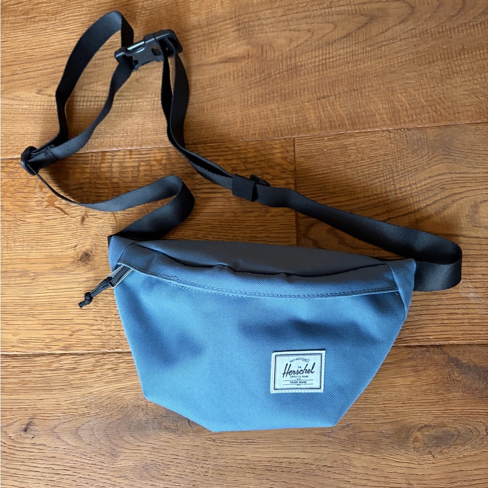 Herschel Supply, Co. Blue Crossbody Waist Bag – Classic Everyday Carry